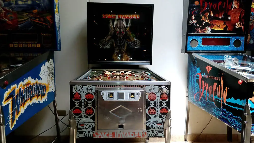 flipper-space-invaders-1
